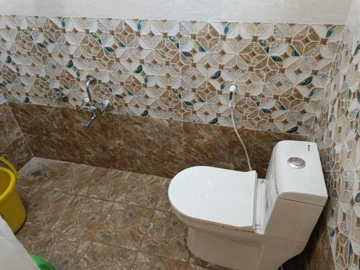 Oyo 8206 K J Residency Hotel Mysore Buitenkant foto